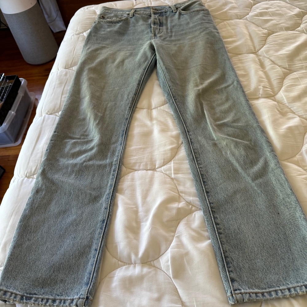 LEVI'S 501/ High Rise/ 28 X 32/ "CLOUDY SKIES" Denim